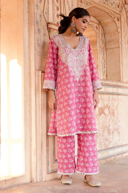 Shop_Gulabo Jaipur_Pink Cotton Zari V-neck Noor Zardozi Work Bahar Print Kurta With Pant _at_Aza_Fashions