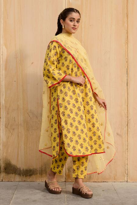 Buy Gulabo Jaipur Yellow Cotton, Organza Embroidery, Noya Wild Bloom Handblock Print Kurta Set Online at Aza Fashions Buy_Gulabo Jaipur_Yellow Cotton, Organza Embroidery, Noya Wild Bloom Handblock Print Kurta Set _Online_at_Aza_Fashions