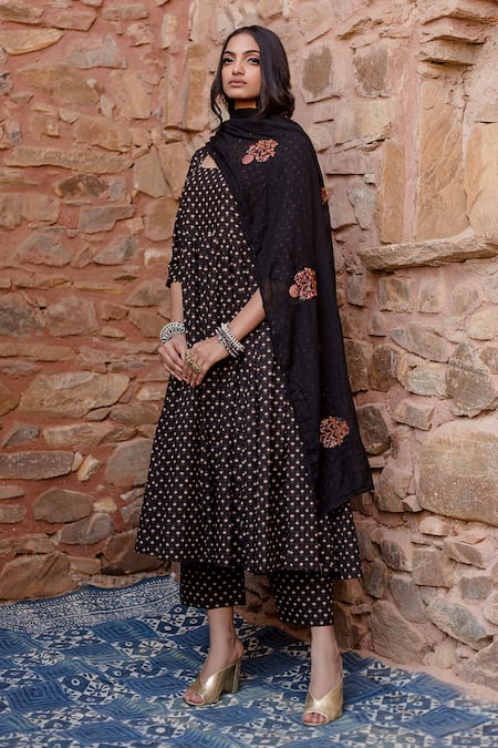 Gulabo Jaipur Black Cotton Sequins Square Neck Padma Phool Garden Print Anarkali Set Online at Aza Fashions Gulabo Jaipur_Black Cotton Sequins Square Neck Padma Phool Garden Print Anarkali Set _Online_at_Aza_Fashions