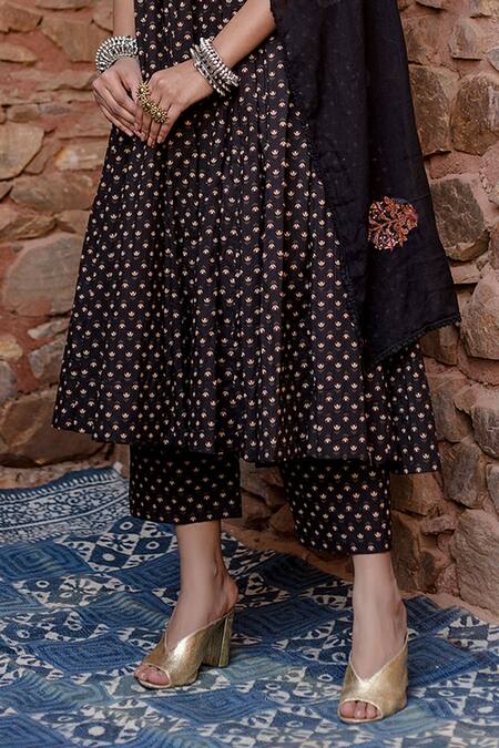 Buy Gulabo Jaipur Black Cotton Sequins Square Neck Padma Phool Garden Print Anarkali Set Online at Aza Fashions Buy_Gulabo Jaipur_Black Cotton Sequins Square Neck Padma Phool Garden Print Anarkali Set _Online_at_Aza_Fashions