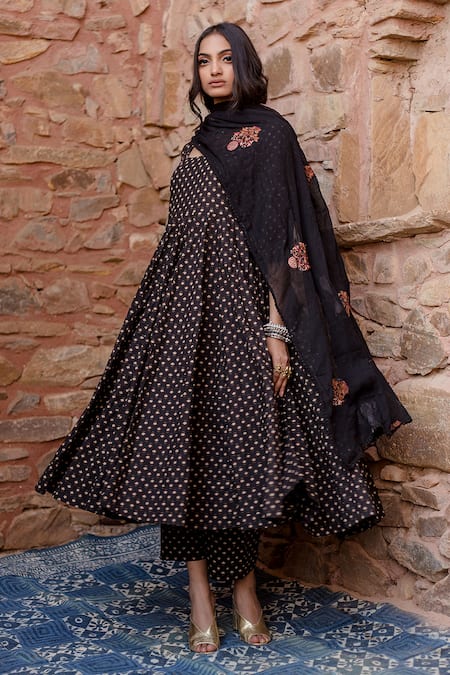 Shop Gulabo Jaipur Black Cotton Sequins Square Neck Padma Phool Garden Print Anarkali Set Online at Aza Fashions Shop_Gulabo Jaipur_Black Cotton Sequins Square Neck Padma Phool Garden Print Anarkali Set _Online_at_Aza_Fashions
