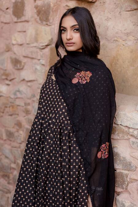 Buy Gulabo Jaipur Black Cotton Sequins Square Neck Padma Phool Garden Print Anarkali Set Buy_Gulabo Jaipur_Black Cotton Sequins Square Neck Padma Phool Garden Print Anarkali Set