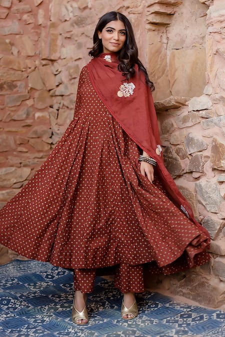Buy_Gulabo Jaipur_Brown Cotton Sequins Square Neck Padma Phool Print Anarkali Set _Online_at_Aza_Fashions