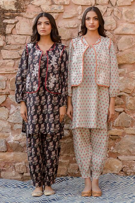 Gulabo Jaipur Black Cotton Embroidery V-neck, Qia Lily Fleur Print Quilted Jacket Kurta Set at Aza Fashions Gulabo Jaipur_Black Cotton Embroidery V-neck, Qia Lily Fleur Print Quilted Jacket Kurta Set_at_Aza_Fashions