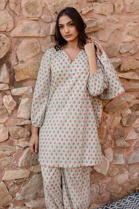 Buy Gulabo Jaipur Blue Cotton Embroidery V-neck Qia Mughal Fleur Print Quilted Jacket Kurta Set Online at Aza Fashions Buy_Gulabo Jaipur_Blue Cotton Embroidery V-neck Qia Mughal Fleur Print Quilted Jacket Kurta Set_Online_at_Aza_Fashions