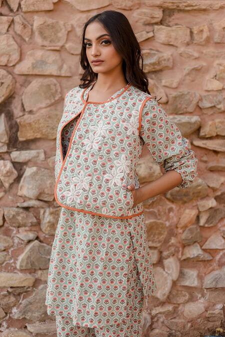 Shop Gulabo Jaipur Blue Cotton Embroidery V-neck Qia Mughal Fleur Print Quilted Jacket Kurta Set Online at Aza Fashions Shop_Gulabo Jaipur_Blue Cotton Embroidery V-neck Qia Mughal Fleur Print Quilted Jacket Kurta Set_Online_at_Aza_Fashions