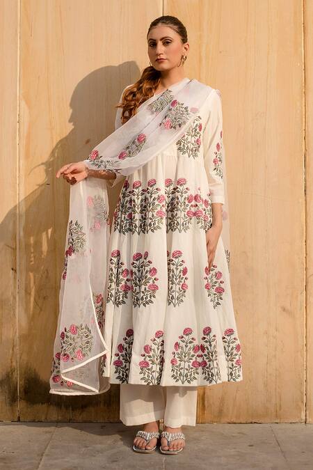 Gulabo Jaipur White Cotton Embroidery V-neck Wafa Rosa Cluster Anarkali Set Online at Aza Fashions Gulabo Jaipur_White Cotton Embroidery V-neck Wafa Rosa Cluster Anarkali Set_Online_at_Aza_Fashions