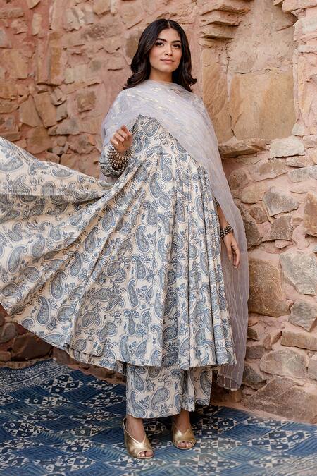 Shop Gulabo Jaipur White Cotton, Chiffon Embroidery, Sequins Bisa Paisley Print Anarkali Pant Set Online at Aza Fashions Shop_Gulabo Jaipur_White Cotton, Chiffon Embroidery, Sequins Bisa Paisley Print Anarkali Pant Set_Online_at_Aza_Fashions