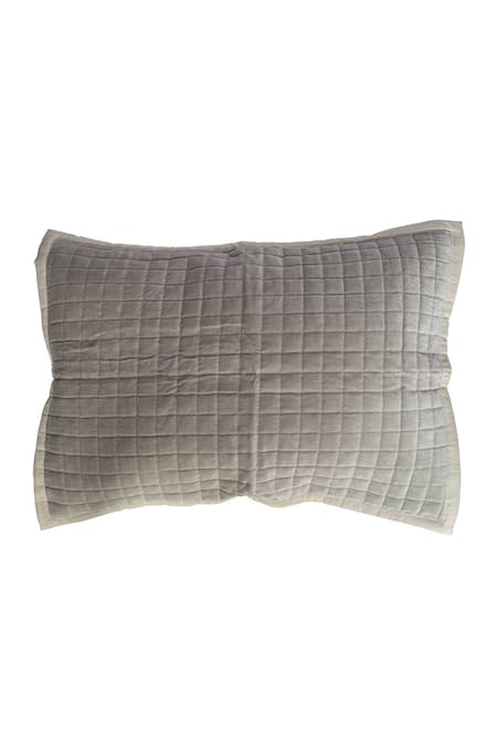 Sittara Workz Grey Cotton Velvet Makhmal Qubic Quilted Bedding Set Online at Aza Fashions Sittara Workz_Grey Cotton Velvet Makhmal Qubic Quilted Bedding Set_Online_at_Aza_Fashions