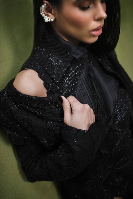 Buy_Pankaj & Nidhi_Black Tulle, Silk Organza Pearls Open Queen Of Clovers Embellished Noire Jacket 