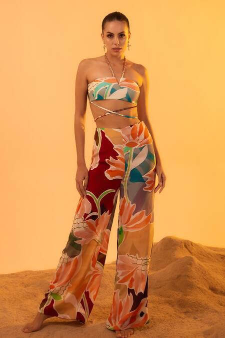 Buy_Tizzi_Beige Crepe Halter Neck Sydo Abstract Print Bandeau_Online_at_Aza_Fashions