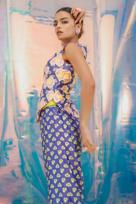 Papa Don't Preach Pret_Blue Satin V-neck Blinding Pac Street Hearts Print Corset _Online_at_Aza_Fashions