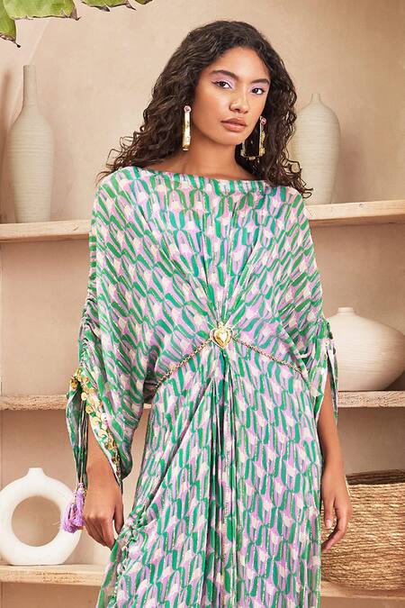 Shop Papa Don't Preach Pret Purple Crepe Embroidery, Sequins Boat Neck Jane Floral Pattern Asymmetric Kaftan at Aza Fashions Shop_Papa Don't Preach Pret_Purple Crepe Embroidery, Sequins Boat Neck Jane Floral Pattern Asymmetric Kaftan_at_Aza_Fashions