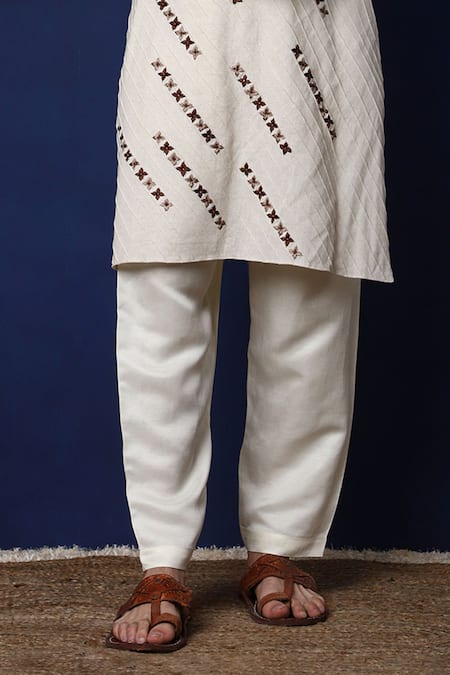 Buy Menero Off White , Satin Embroidery Floral Kurta Set Online at Aza Fashions Buy_Menero_Off White , Satin Embroidery Floral Kurta Set _Online_at_Aza_Fashions