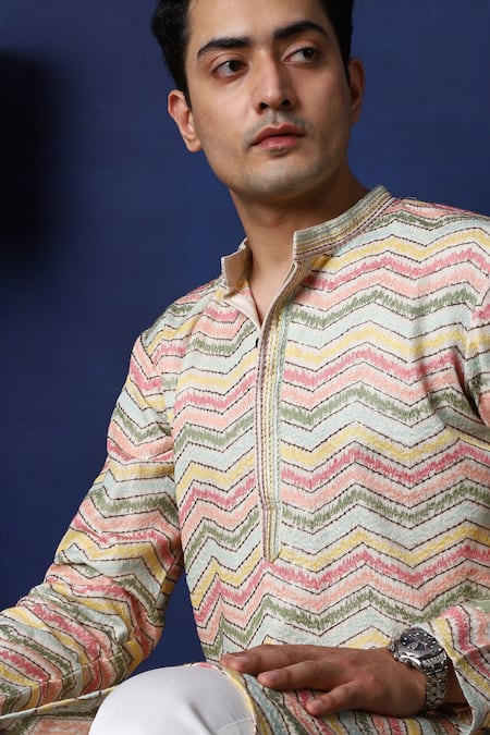 Menero_Off White Cotton, Chanderi Silk Embroidery Chevron Thread Kurta Set For Kids_Online_at_Aza_Fashions