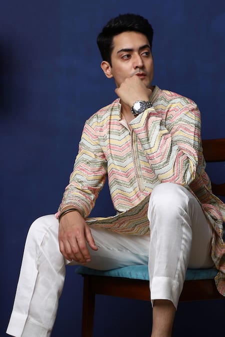 Shop_Menero_Off White Cotton, Chanderi Silk Embroidery Chevron Thread Kurta Set For Kids_Online_at_Aza_Fashions