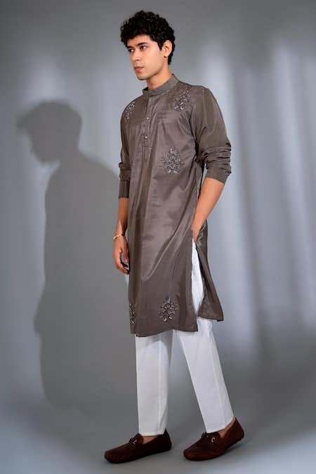 Menero_Grey Chanderi Silk, Cotton Diamonds, Embroidery Damask Dabka Kurta With Pant _Online_at_Aza_Fashions