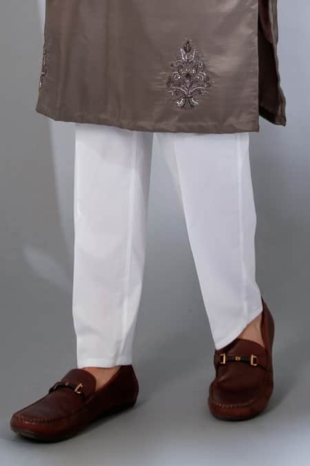 Buy_Menero_Grey Chanderi Silk, Cotton Diamonds, Embroidery Damask Dabka Kurta With Pant _Online_at_Aza_Fashions