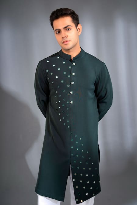 Menero_Green Chanderi Silk, Crepe Mirrors Booti Wave Embroidered Kurta With Pant _at_Aza_Fashions