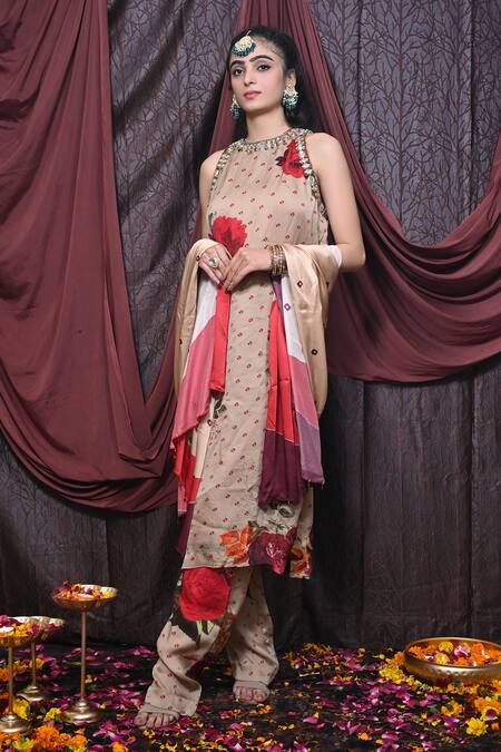 Buy Mirkashi Beige Organza, Modal, Silk, Satin Floral Print Embellished Kurta Pant Set Buy_Mirkashi_Beige Organza, Modal, Silk, Satin Floral Print Embellished Kurta Pant Set