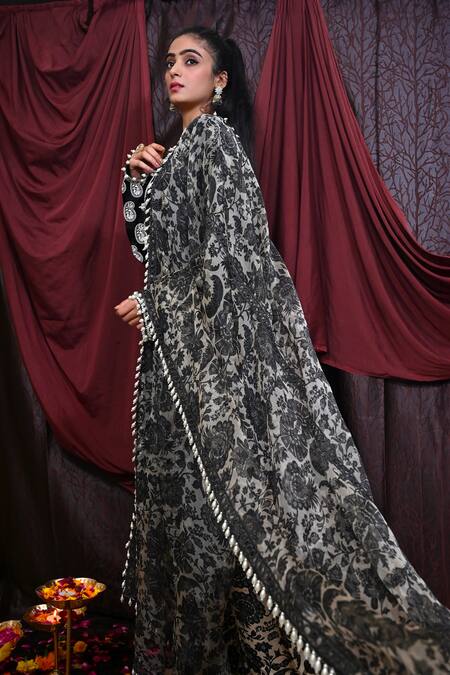 Mirkashi Black , , Embroidery Paisley Print Kurta Pant Set at Aza Fashions Mirkashi_Black , , Embroidery Paisley Print Kurta Pant Set_at_Aza_Fashions