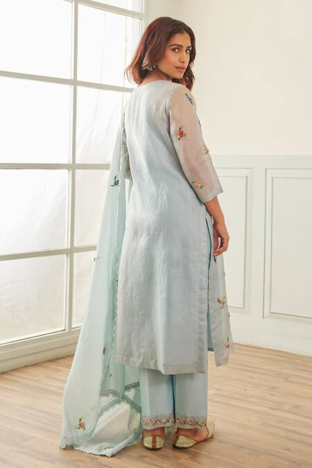 House Of Pink Blue Organza, Chanderi Sequins, Embroidery Round Neck Floral Kurta Pant Set at Aza Fashions House Of Pink_Blue Organza, Chanderi Sequins, Embroidery Round Neck Floral Kurta Pant Set _at_Aza_Fashions