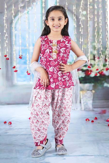 Shop_Little Bansi_Maroon Cotton, Georgette Tassels, Lace, Phool Print Embellished Kurta Set _Online_at_Aza_Fashions