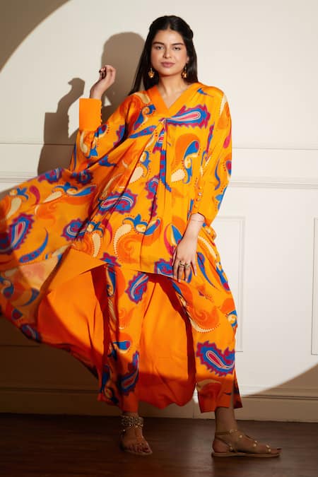 Buy Style Junkiie Yellow V-neck Asymmetric Mango Paisley Kaftan Set Online at Aza Fashions Buy_Style Junkiie_Yellow V-neck Asymmetric Mango Paisley Kaftan Set _Online_at_Aza_Fashions