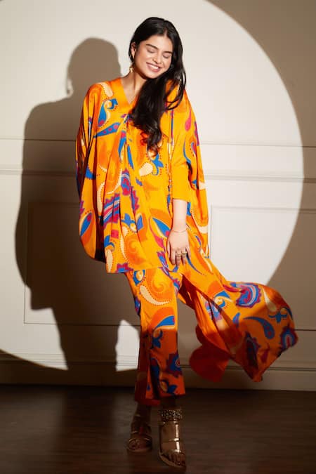 Buy Style Junkiie Yellow V-neck Asymmetric Mango Paisley Kaftan Set Buy_Style Junkiie_Yellow V-neck Asymmetric Mango Paisley Kaftan Set