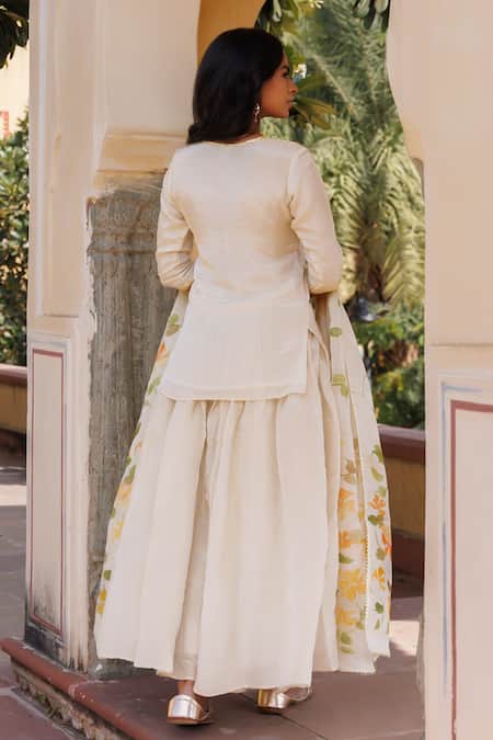 Geroo Jaipur Chanderi Mukaish Embroidered Kurta Set 