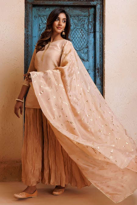 Geroo Jaipur_Pink Chanderi Embroidery, Mirrors Keyhole Mukaish Embellished Kurta Gharara Set _Online_at_Aza_Fashions