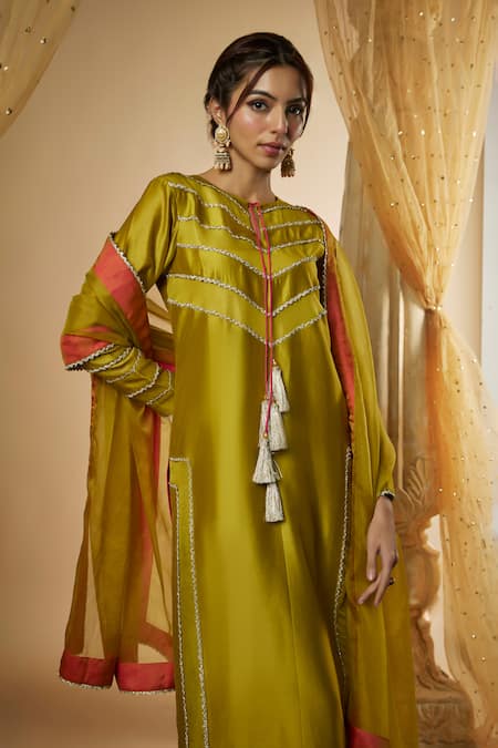 The Aarya Green Viscose, Chanderi Silk, Organza Lace, Panelled Hand Embellished Kurta Set Online at Aza Fashions The Aarya_Green Viscose, Chanderi Silk, Organza Lace, Panelled Hand Embellished Kurta Set _Online_at_Aza_Fashions