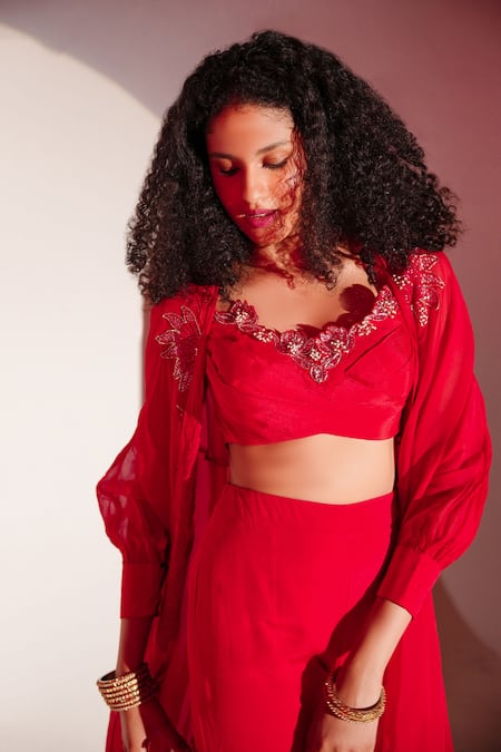 Amrta By Guneet Kondal Red Viscose, Chiffon Embroidery Sweetheart Neck Cape Sharara Set Online at Aza Fashions Amrta By Guneet Kondal_Red Viscose, Chiffon Embroidery Sweetheart Neck Cape Sharara Set _Online_at_Aza_Fashions