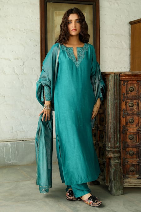 RoohbyRidhimaa Blue Viscose Raw Silk And Chanderi Embroidered Yoke Nusrat Kurta Pant Set 