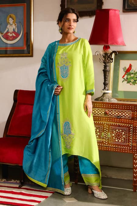 RoohbyRidhimaa Aarya Zari Embroidered Asymmetric Kurta Salwar Set 