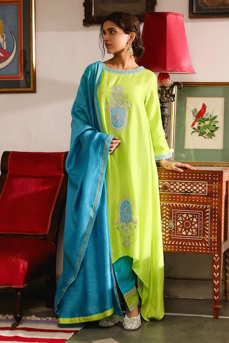 Buy_Roohbyridhimaa_Green Viscose, Silk Embroidery, Zari Round Aarya Asymmetric Kurta Salwar Set _Online_at_Aza_Fashions