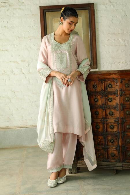 Roohbyridhimaa Pink Organza, Viscose, Silk Sequins, Patchwork, Zari Mudassar Kurta Pant Set Online at Aza Fashions Roohbyridhimaa_Pink Organza, Viscose, Silk Sequins, Patchwork, Zari Mudassar Kurta Pant Set _Online_at_Aza_Fashions