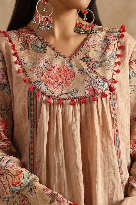 Buy_Samvrih_Beige Cotton, Silk, Muslin Beads, Tassels, Floral Print Top And Dhoti Pant Set 