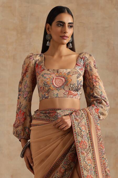 Buy_Samvrih_Beige Muslin (60% Viscose Digital Printed Floral Square Neck Saree With Blouse _Online_at_Aza_Fashions