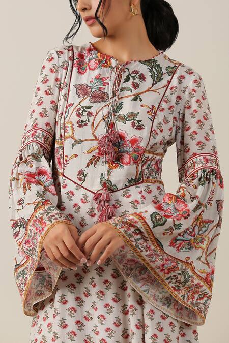 Buy_Samvrih_White 70% Cotton Digital Printed Floral Jaal Keyhole Shwet Suman Kurta _Online_at_Aza_Fashions