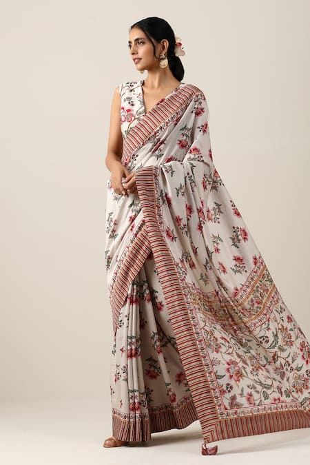 SAMVRIH Shwet Suman Printed Saree With Blouse 