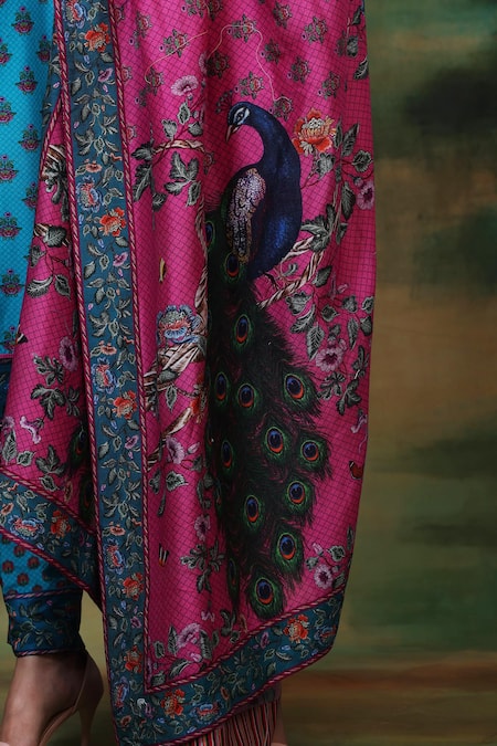 Samvrih_Blue Chanderi Silk, Voile Embroidery V-neck Neelam Boota Print Kurta Set _Online_at_Aza_Fashions