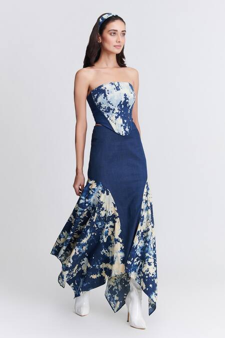 Buy S&N By Shantnu Nikhil Blue Denim, Lycra Embroidery Round Neck Abstract Print Corset Top Online at Aza Fashions Buy_S&N By Shantnu Nikhil_Blue Denim, Lycra Embroidery Round Neck Abstract Print Corset Top_Online_at_Aza_Fashions