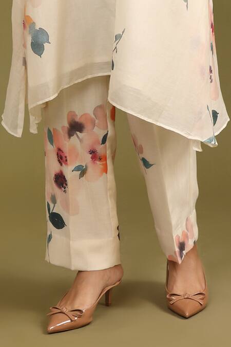 Buy_Trendy Tokari_White , , Floral Print A-line Kurta And Pant Set _Online_at_Aza_Fashions