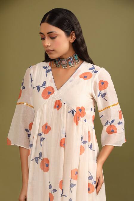 Trendy Tokari_Off White Silk, Chanderi Sequins V-neck Floral Print Anarkali And Pant Set _at_Aza_Fashions