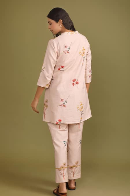 Trendy Tokari Pink Handloom Cotton Embroidery Mandarin Collar Blossom Print Kurta And Pant Set Online at Aza Fashions Trendy Tokari_Pink Handloom Cotton Embroidery Mandarin Collar Blossom Print Kurta And Pant Set _Online_at_Aza_Fashions