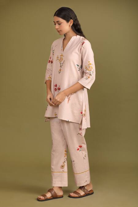 Buy Trendy Tokari Pink Handloom Cotton Embroidery Mandarin Collar Blossom Print Kurta And Pant Set Online at Aza Fashions Buy_Trendy Tokari_Pink Handloom Cotton Embroidery Mandarin Collar Blossom Print Kurta And Pant Set _Online_at_Aza_Fashions