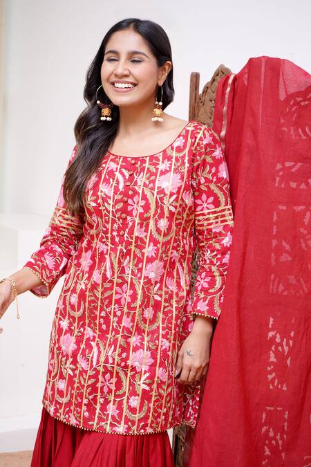 Nero India Red Cotton, Silk Gota Patti Round Neck Floral Vine Print Kurta Gharara Set Online at Aza Fashions Nero India_Red Cotton, Silk Gota Patti Round Neck Floral Vine Print Kurta Gharara Set_Online_at_Aza_Fashions