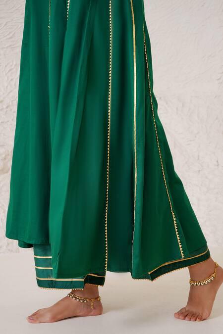 Buy_Nero India_Emerald Green Cotton Satin Gota Patti, Zari Dori Embroidered Kurta And Pant Set_Online_at_Aza_Fashions