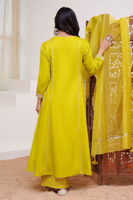 Nero India Green Cotton Satin Gota Patti Round Neck Embroidered Placket Kurta And Pant Set Online at Aza Fashions Nero India_Green Cotton Satin Gota Patti Round Neck Embroidered Placket Kurta And Pant Set _Online_at_Aza_Fashions
